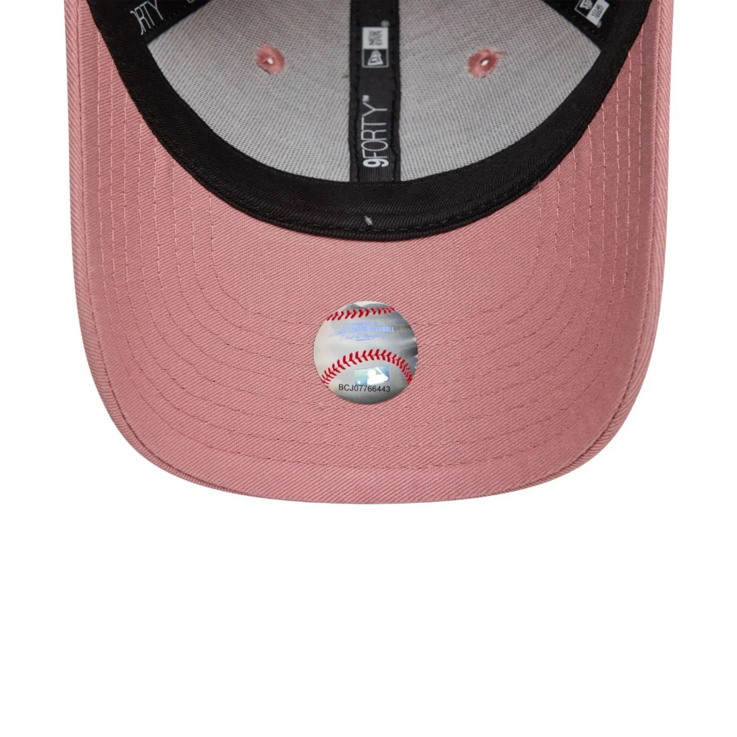 New Era New York Yankees Essential Youth Pink 9FORTY Cap - Cap On