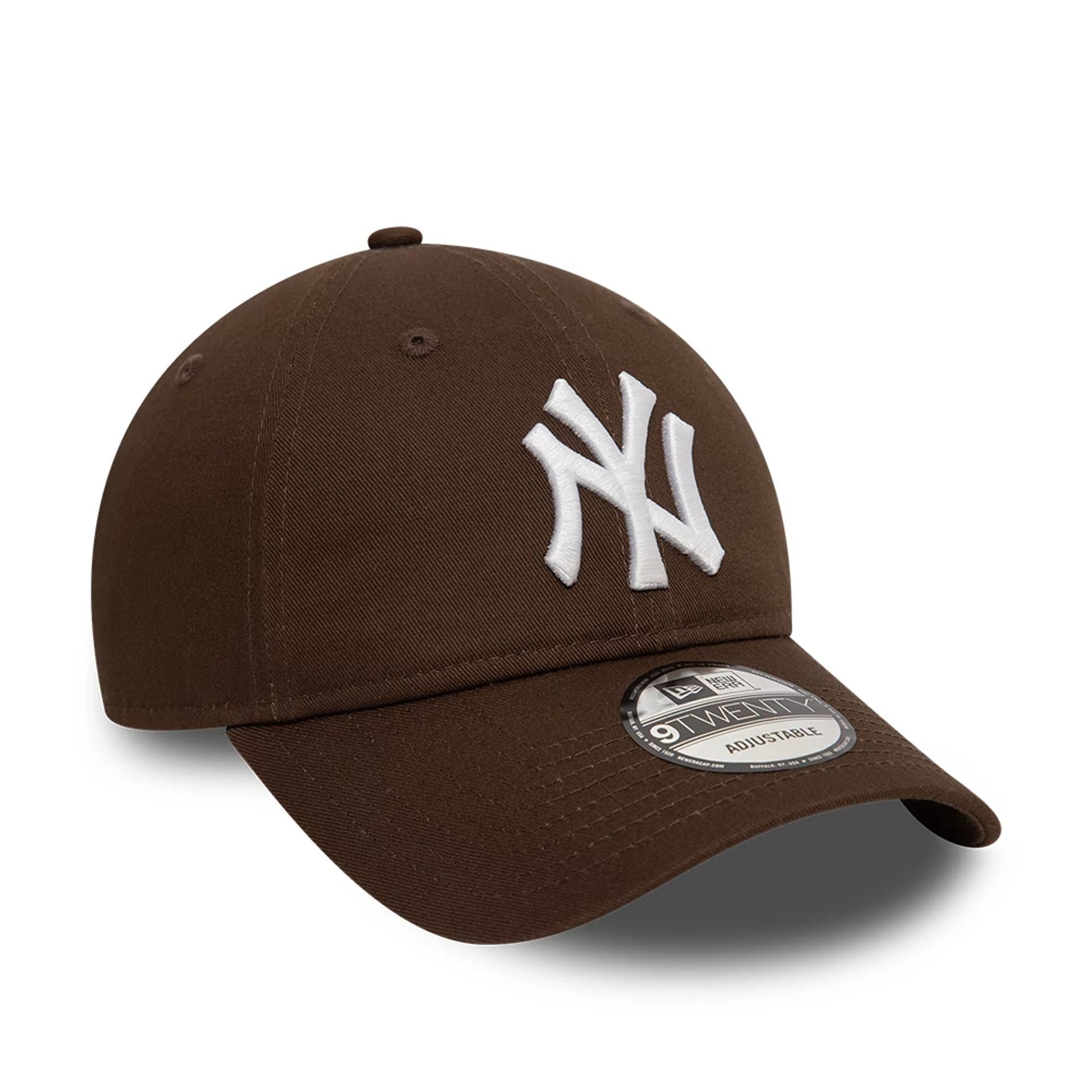 New Era New York Yankees League Essential Dark Brown 9TWENTY Adjustable Cap - Cap On