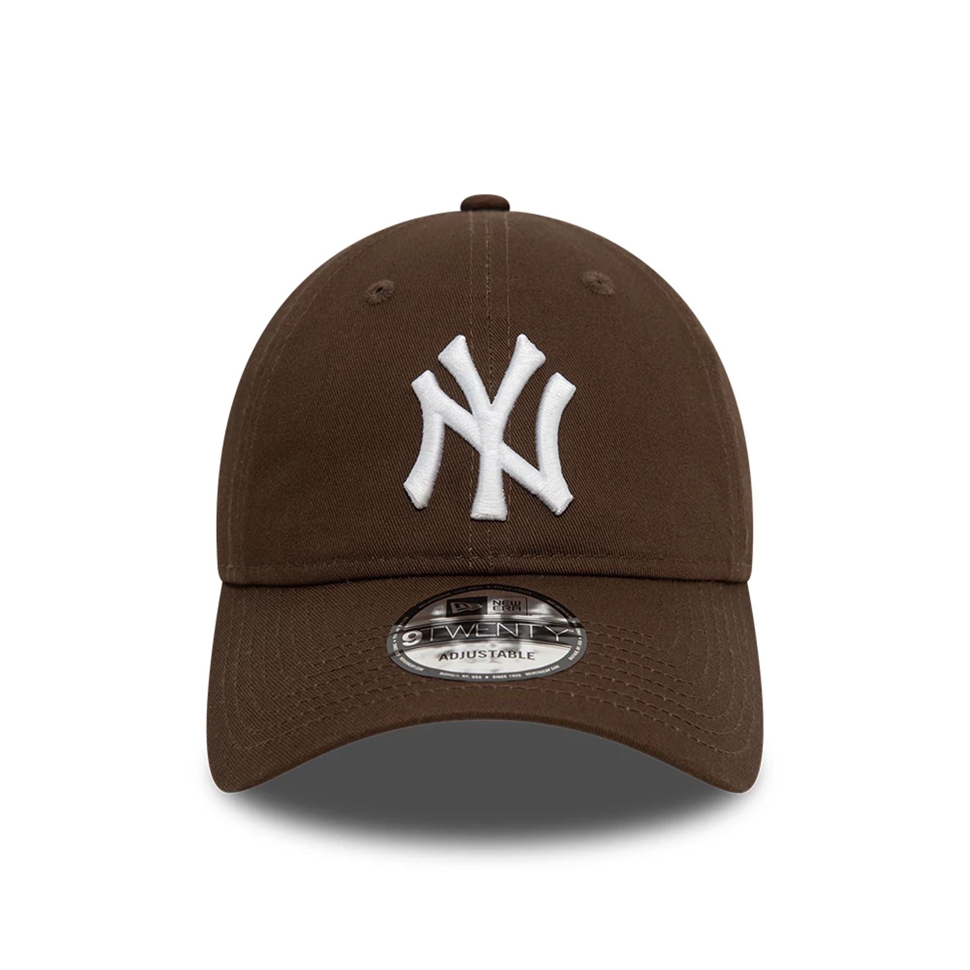 New Era New York Yankees League Essential Dark Brown 9TWENTY Adjustable Cap - Cap On