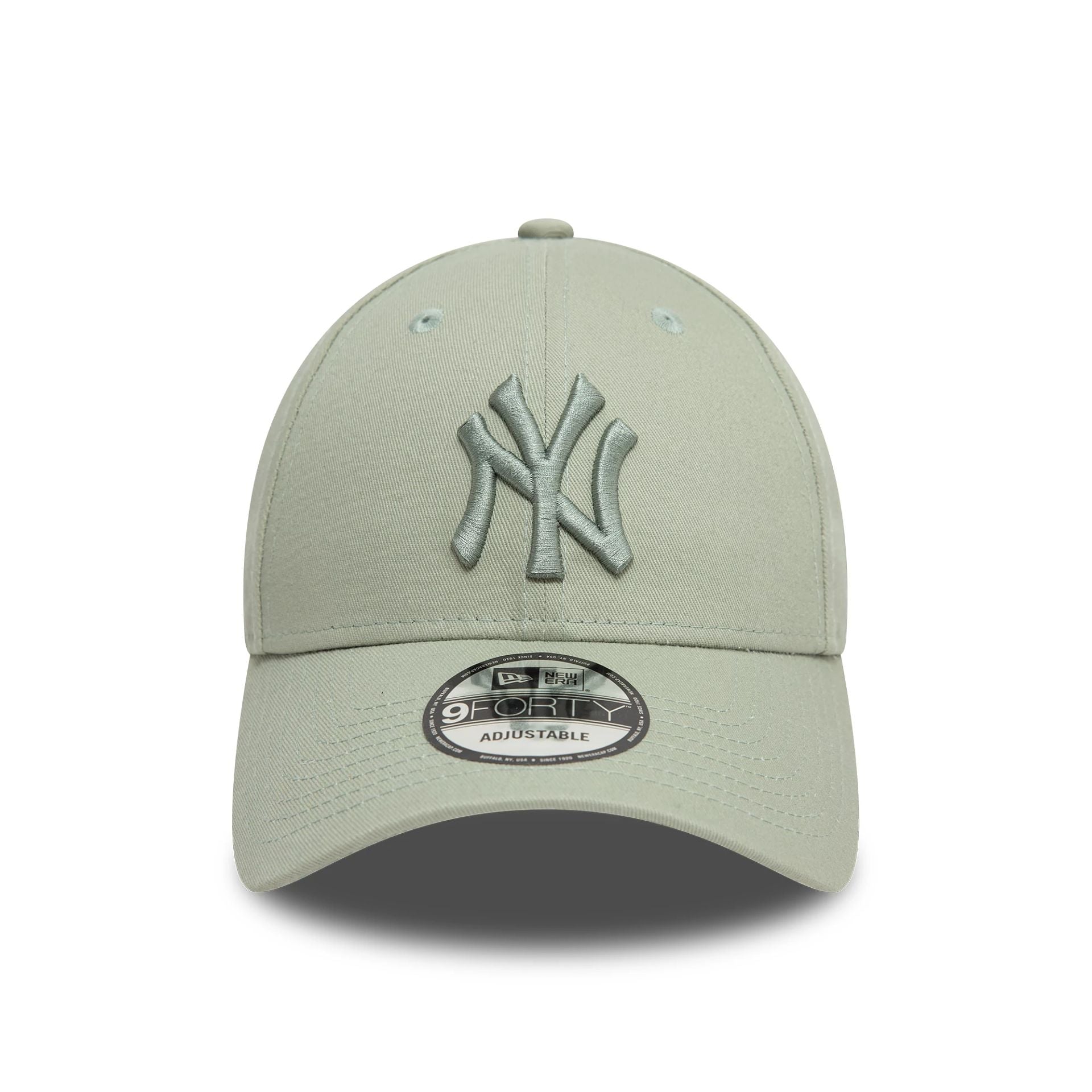 New Era New York Yankees League Essential Pastel Green 9FORTY Adjustable Cap - Cap On