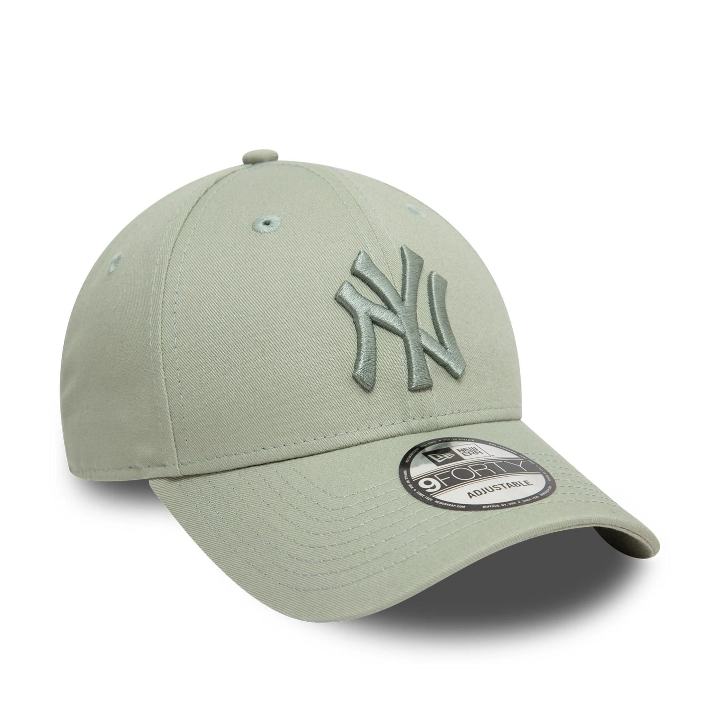 New Era New York Yankees League Essential Pastel Green 9FORTY Adjustable Cap - Cap On