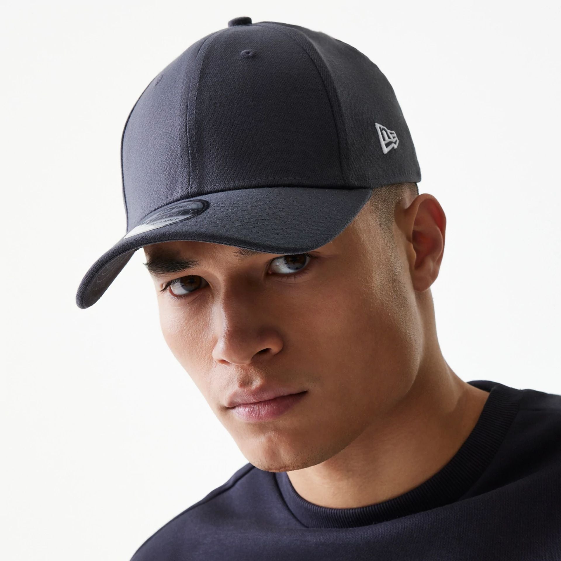 New Era New Era Flag Graphite Grey 39THIRTY Cap - Cap On