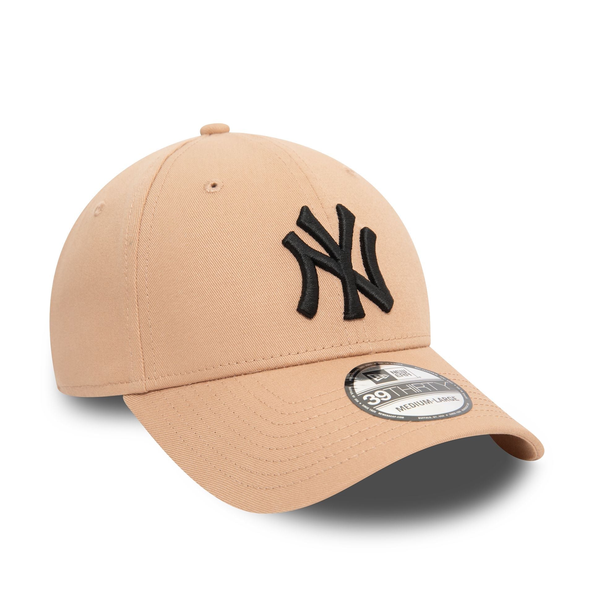 New Era New York Yankees League Essential Beige 39THIRTY Stretch Fit Cap - Cap On