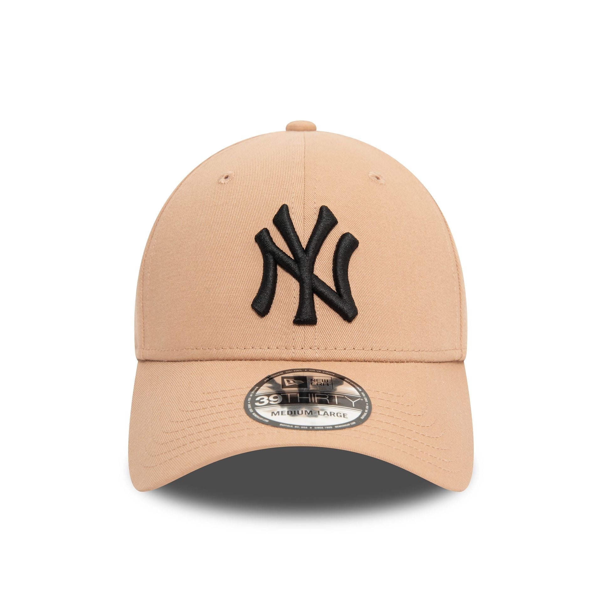 New Era New York Yankees League Essential Beige 39THIRTY Stretch Fit Cap - Cap On
