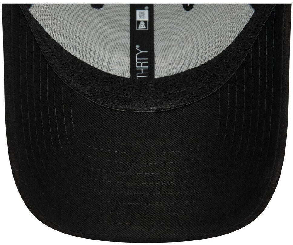 New Era Chicago Bulls Faux Suede Black 39THIRTY Stretch Fit Cap‏ - Cap On